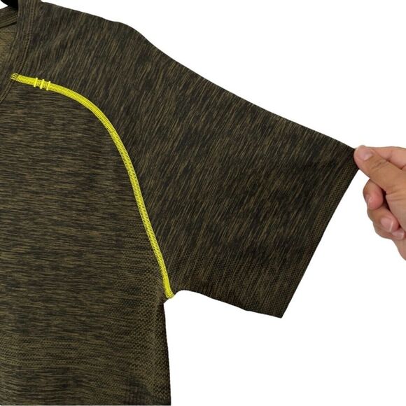 Men's Lululemon Metal Vent Tech Performance V-Neck ARMY GREEN T-Shirt, Sz L - Picture 7 of 9